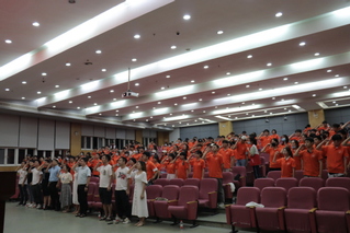 2021年暑期社会实践授旗仪式...